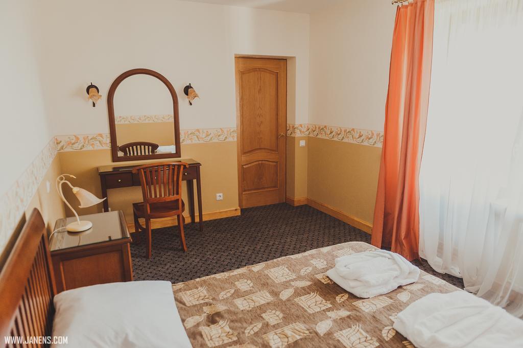 Rudzupukes Hotel Svente Exterior photo