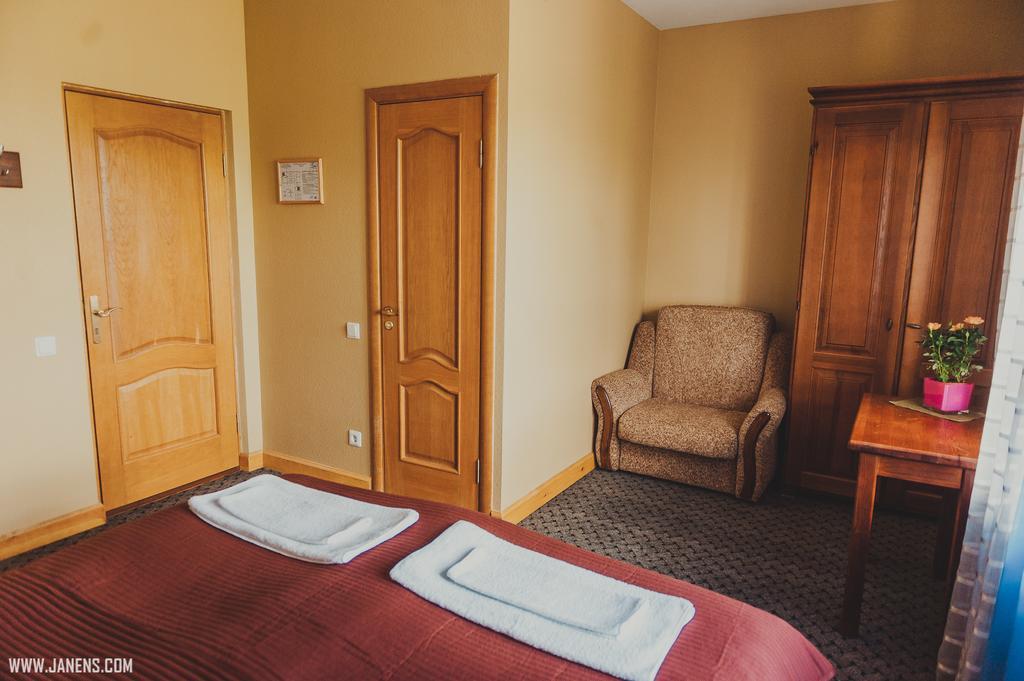Rudzupukes Hotel Svente Exterior photo